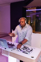 Now That's Entertainment